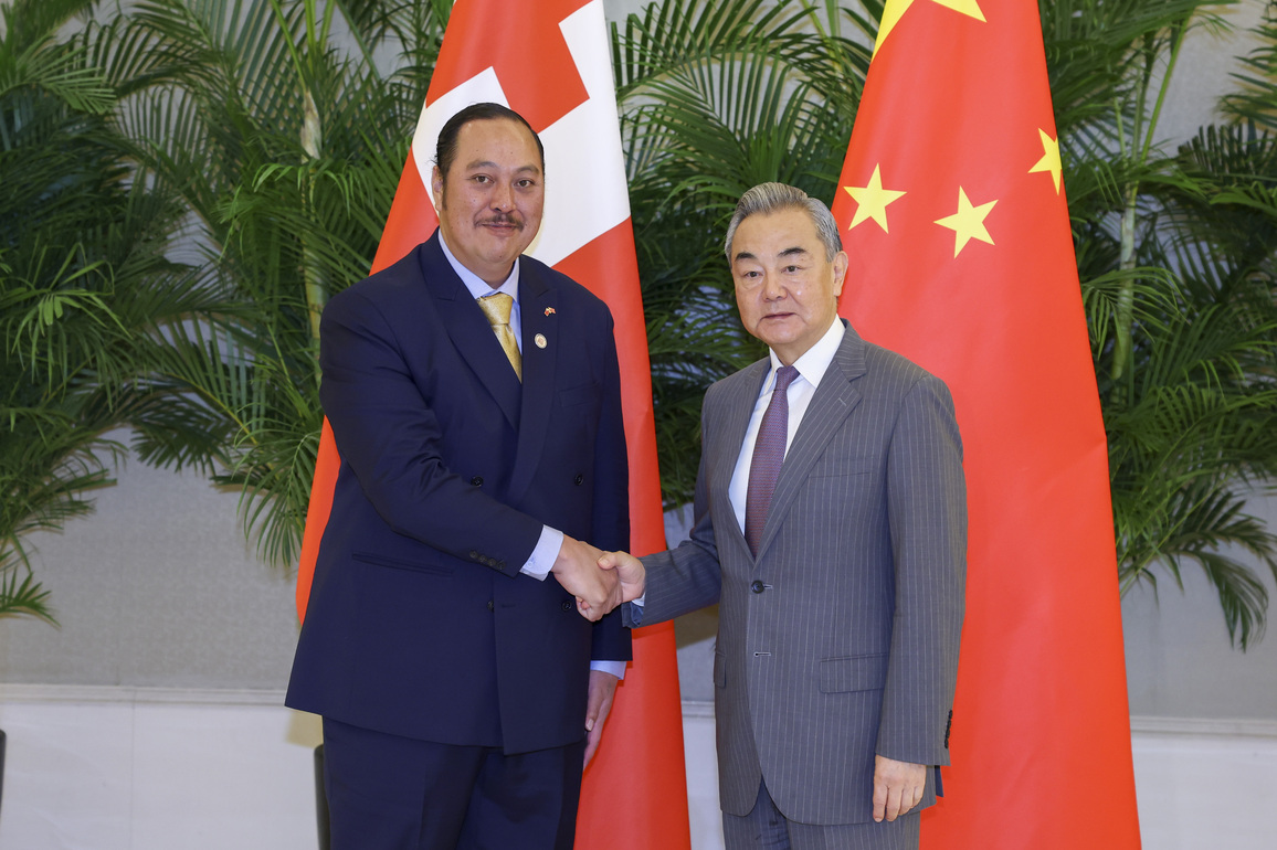 CHINA-FUJIAN-XIAMEN-WANG YI-TONGA-CROWN PRINCE AND MINISTER FOR FOREIGN AFFAIRS-MEETING (CN)