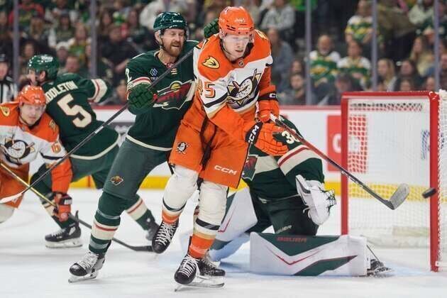 Hunter Haight's first NHL goal sparks Wild in win over Ducks