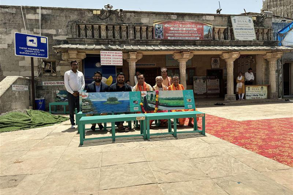 Bisleri International Installs Recycled Plastic Benches at Dwarkadhish Temple in Gujarat