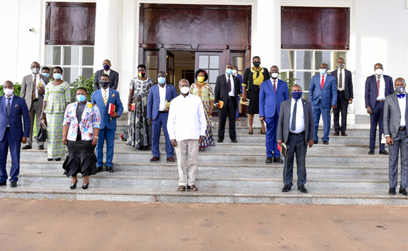 Ababaka ba NRM ababadde bawakanya enkola y'ekibiina nga basisinkanye Museveni , ssentebe wa NRM Ababaka ba NRM ababadde bawakanya enkola y'ekibiina nga basisinkanye Museveni , ssentebe wa NRM