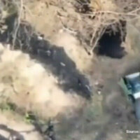 Russian drone blows up Ukrainian dugout - MOD (VIDEO)