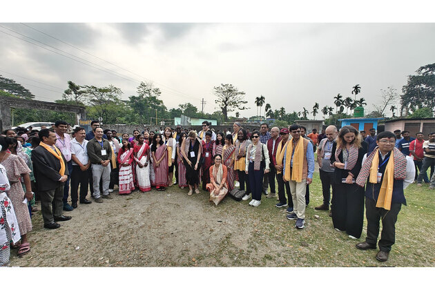 "Sytematic, well managed": Delegates visit polling booth in West Bengal under International Election Visitors' Programme
