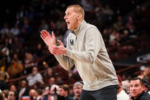 Kentucky, Texas A&M meet with NCAA bubble stakes rising