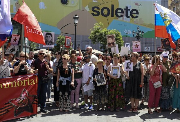 Immortal Regiment parades held across Europe