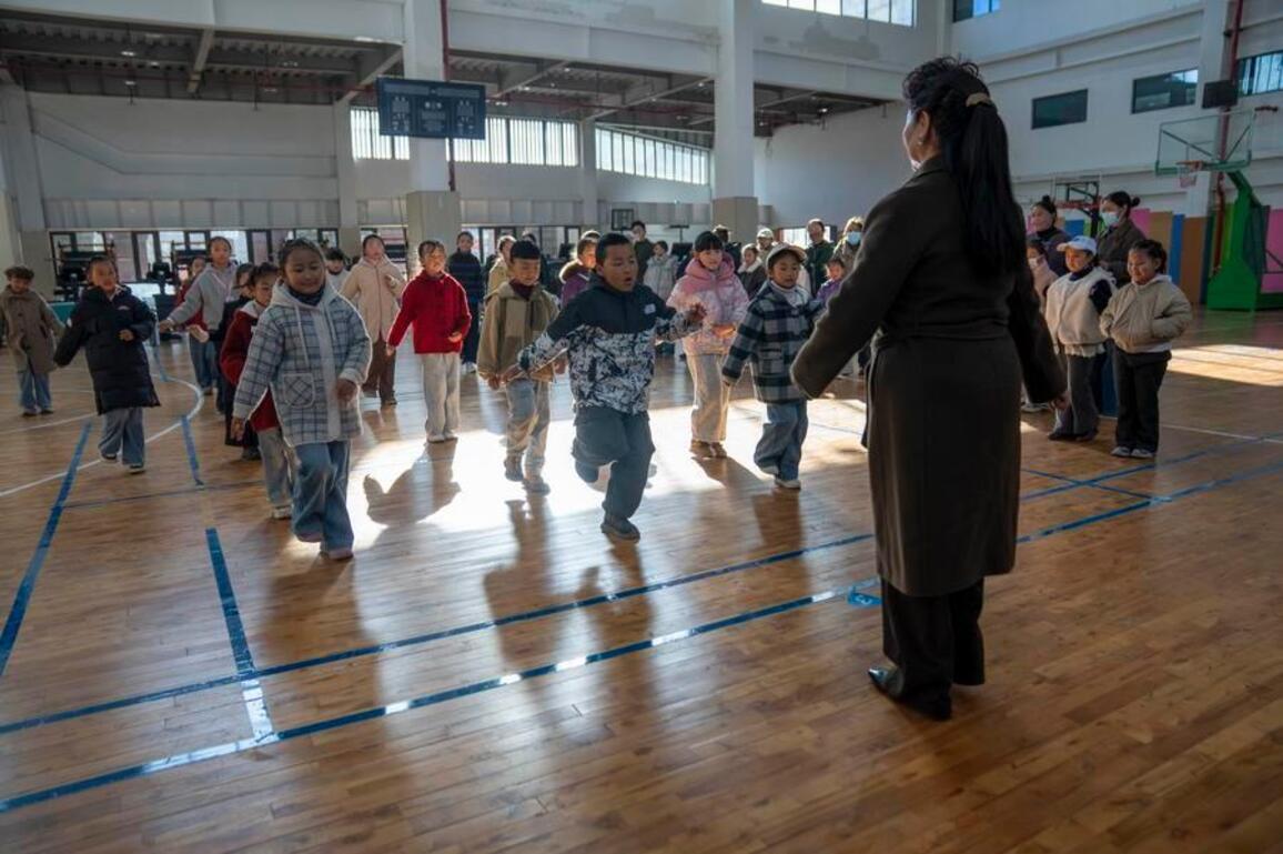 InXizang | Public welfare teaching keeps traditional Tibetan "Duixie" art alive