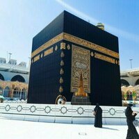 Saudi Arabia replaces Kaaba Kiswa as Islamic New Year begins