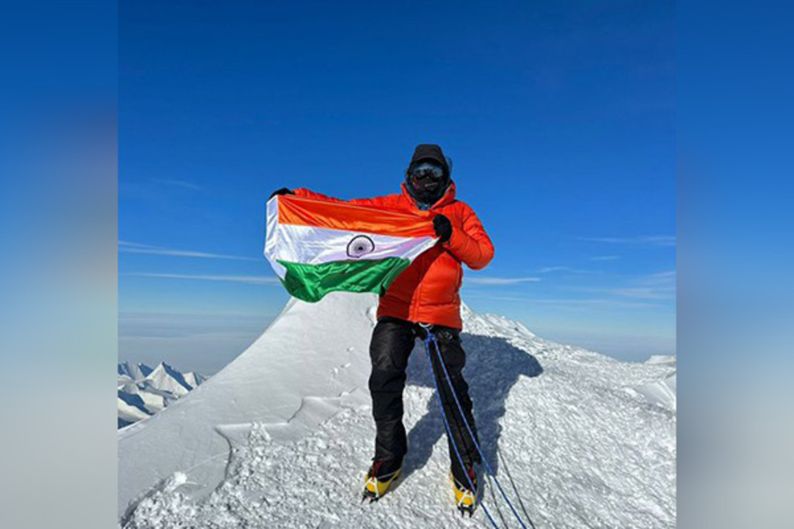Congress MP Shashi Tharoor seeks MEA help for Indian mountaineer stranded on Mount Denali