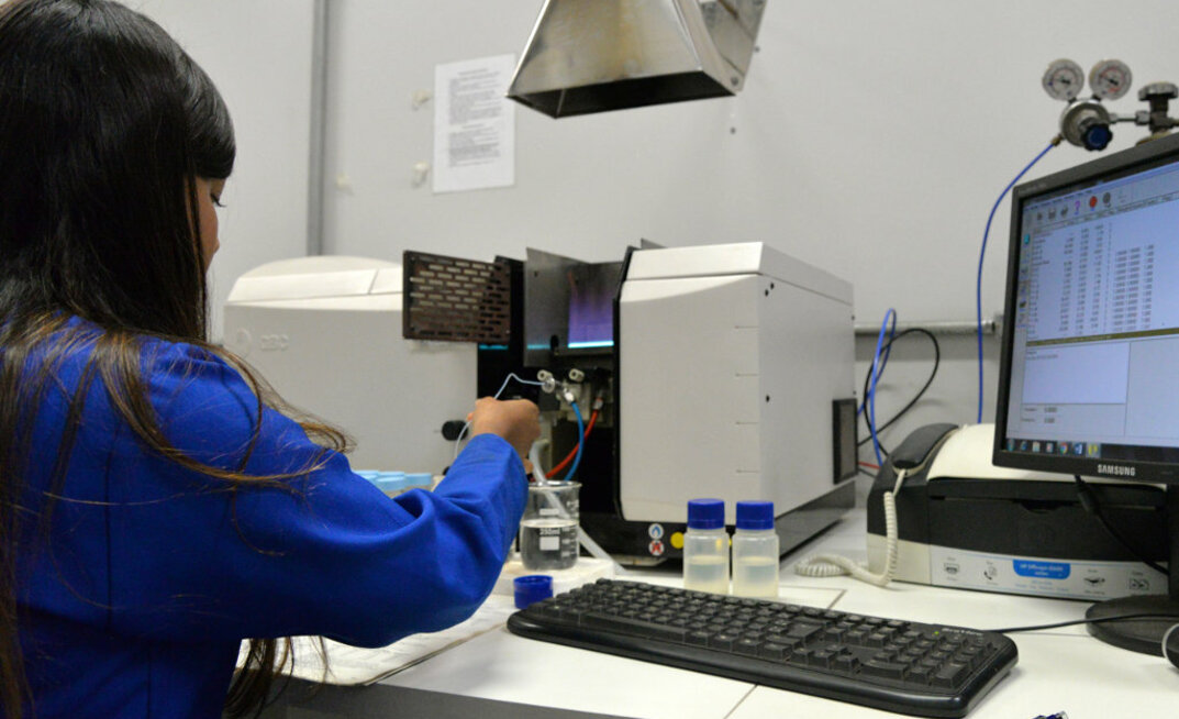 Laboratório de pesquisa mineral