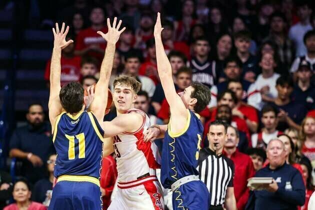 Freshman Dwayne Aristode, No. 5 Arizona race past Northern Arizona
