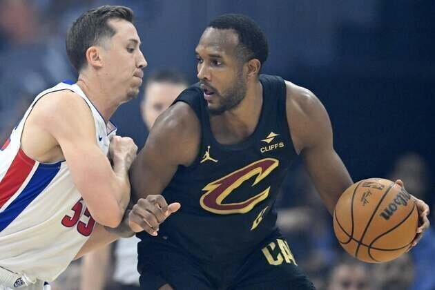 Cavaliers extend home winning streak, hand Pistons rare loss
