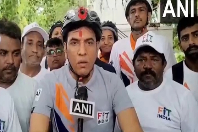 Union Minister Mansukh Mandviya participates in 'Sunday on Cycle' program in Gujarat's Bhavnagar
