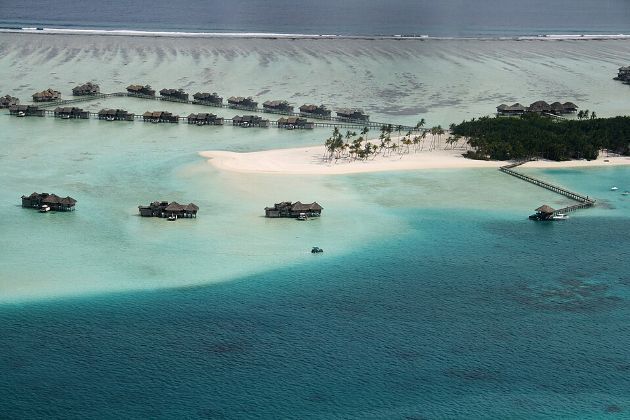 Tragedy in Maldives as 4 Italians go missing in underwater cave