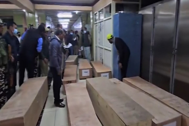 Pahalgam Terror Attack: Coffins carrying victims of terror attack reach Srinagar airport, nation in mourning