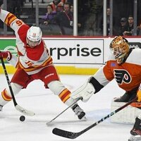 Flames beat Flyers as traded players find spotlight