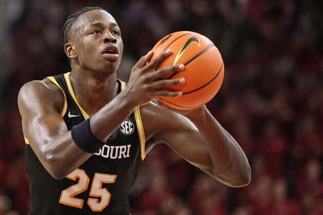 Missouri pursues potentially pivotal win over Kentucky