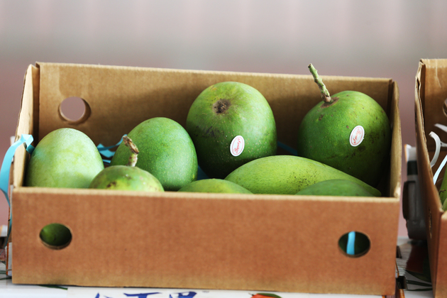BANGLADESH-DHAKA-CHINA-MANGOES-EXPORT