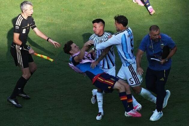 FIFA slaps Argentina with fines, bans over World Cup final
