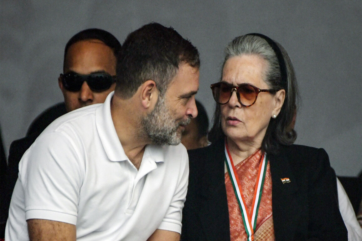 Sessions Court sets aside order on FIR copy to Gandhis in National herald-EOW matter