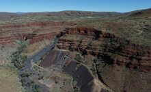 Former mines at WA ghost town Wittenoom still pose environmental hazard 60 years after end of mining. Credit: WA State Library.