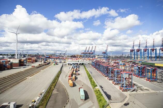 Europe urged to diversify trade markets over U.S. tariff coercion, supply chains disruption