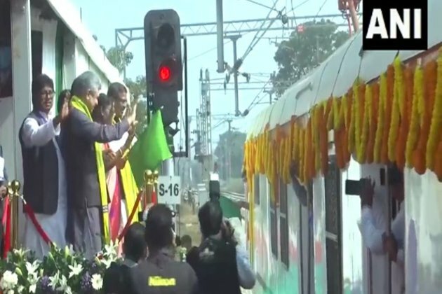 Odisha: President Droupadi Murmu flags off three trains today