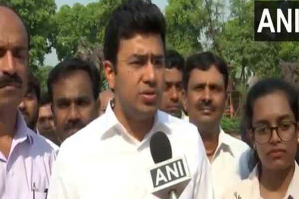 "Congress working as biggest PR of Pakistan": BJP's Tejasvi Surya after party's 'Gayab' jibe at PM