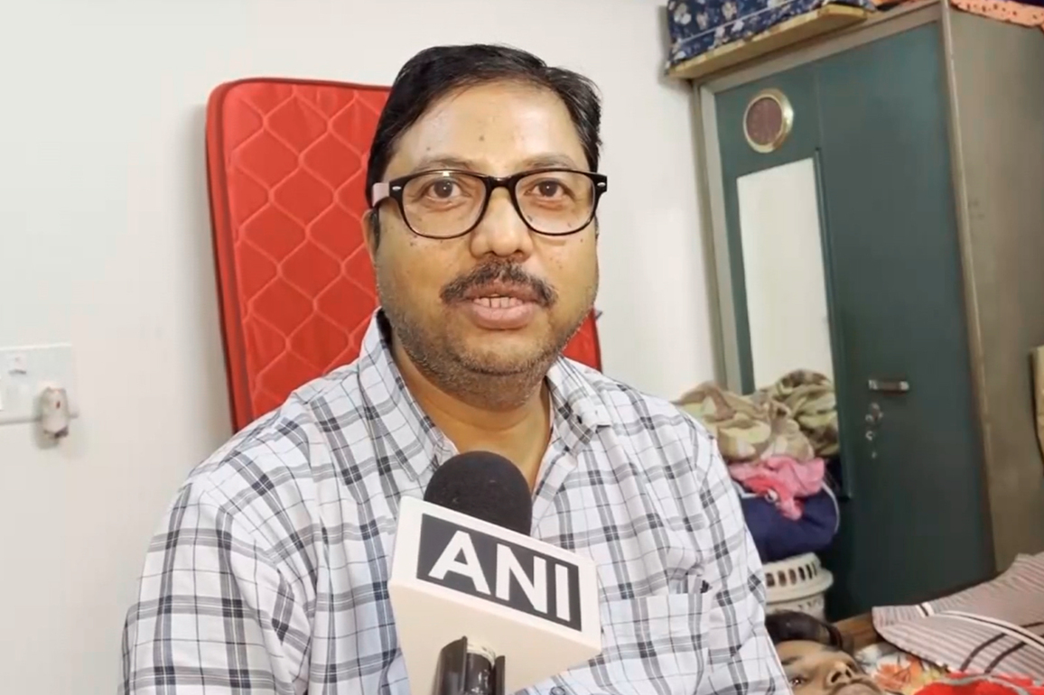 UP man appeals to Russian govt to conduct cancer vaccine trial on his son