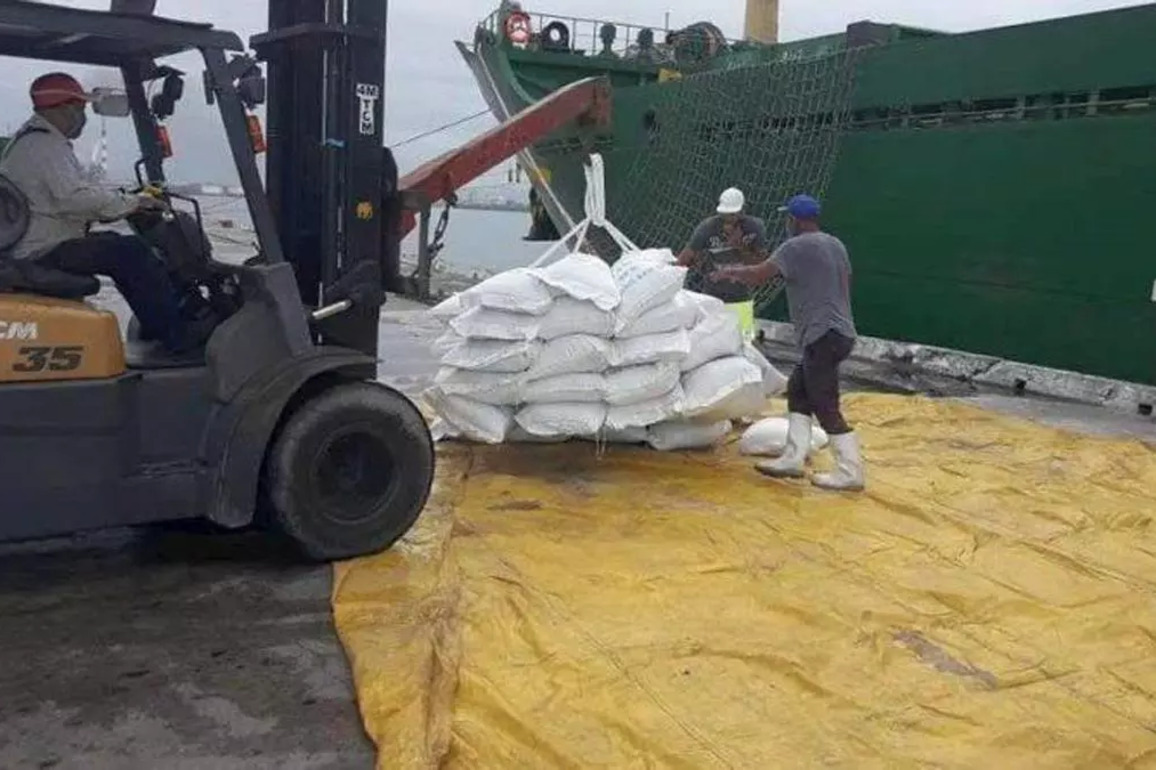 Cuba- Rice in Port Doesn't Mean Rice on the Table - Havana Times