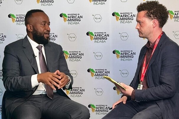 Kenya’s Cabinet Secretary for Mining, Blue Economy and Maritime Affairs, Hassan Ali Joho, and Mining Magazine Deputy Editor, James Stent