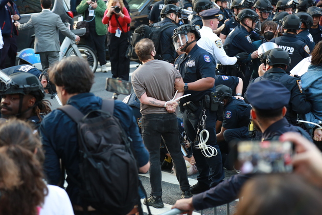 (SpotNews)U.S.-NEW YORK-ICE DEPORTATIONS-PROTEST