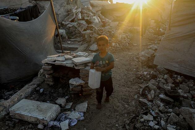 Trucks loaded with humanitarian aid begin entering Gaza through Kerem Shalom border crossing