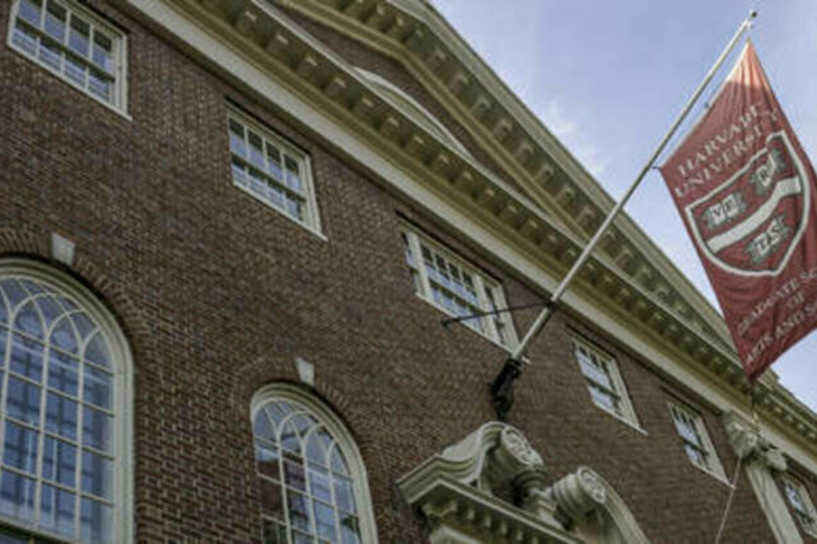 Trump team explains letter to Harvard - NYT