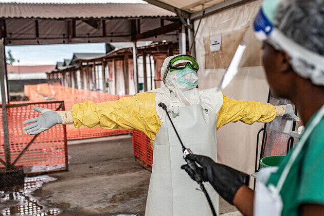 Ebola cases top 500