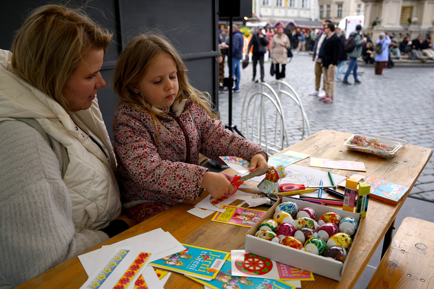 CZECH REPUBLIC-PRAGUE-EASTER MARKET