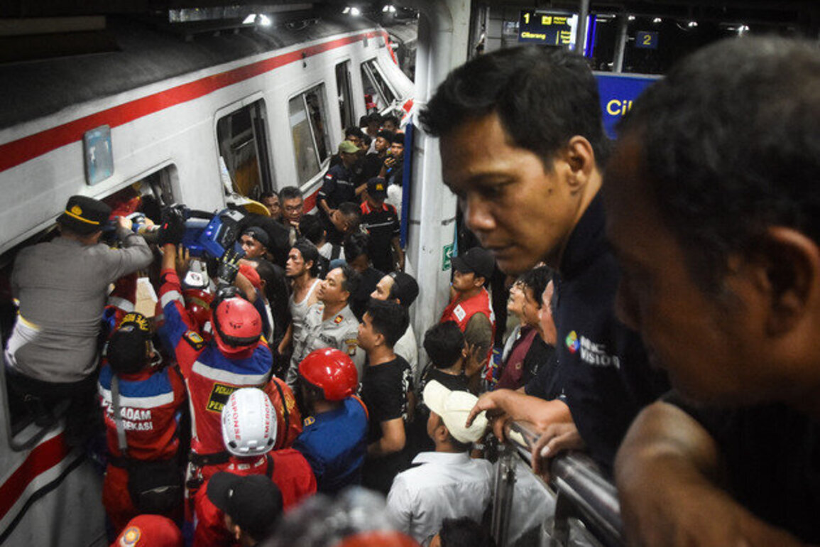 Indonesia commuter train crash toll rises to 15