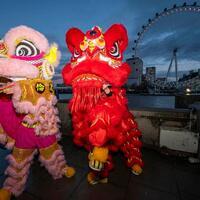 Xinhua Headlines: Chinese tourists soak in festive vibes of Spring Festival across the globe
