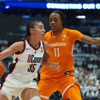 UConn still consensus No. 1 as top four unchanged