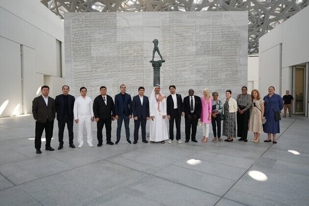 16 global tourism leaders discover UAE's pioneering tourism