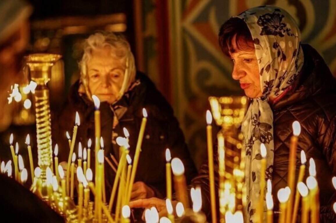 Ukraine, Russia Report Thousands Of Easter Truce Violations 