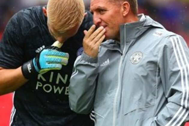 Lewis sinks Leicester to boost Norwich survival bid