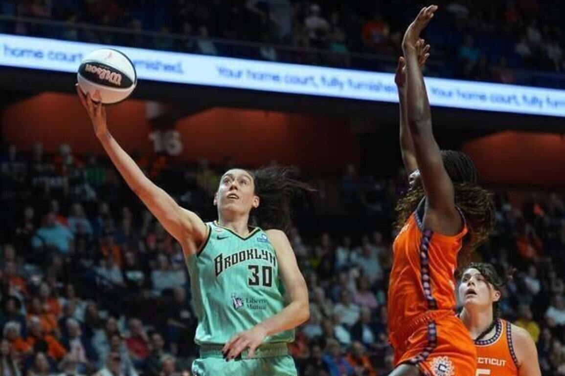 Brenna Stewart (30), Liberty sink Sun for fifth straight win