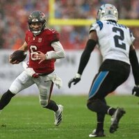 Buccaneers edge Panthers to keep NFC South title hopes alive