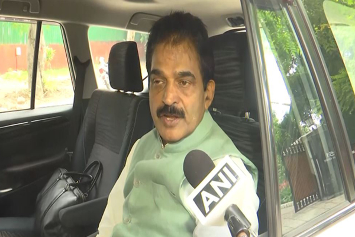 "Starting a big 'aandolan' to search for truth," KC Venugopal accuses Election Commission of ignoring voter list discrepancies