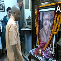 UP CM Yogi offers prayers at Hanuman Garhi temple in Ayodhya
