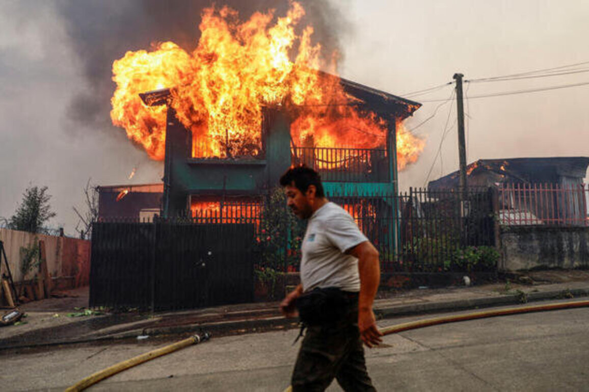 Deadly wildfires in southern Chile force thousands to flee