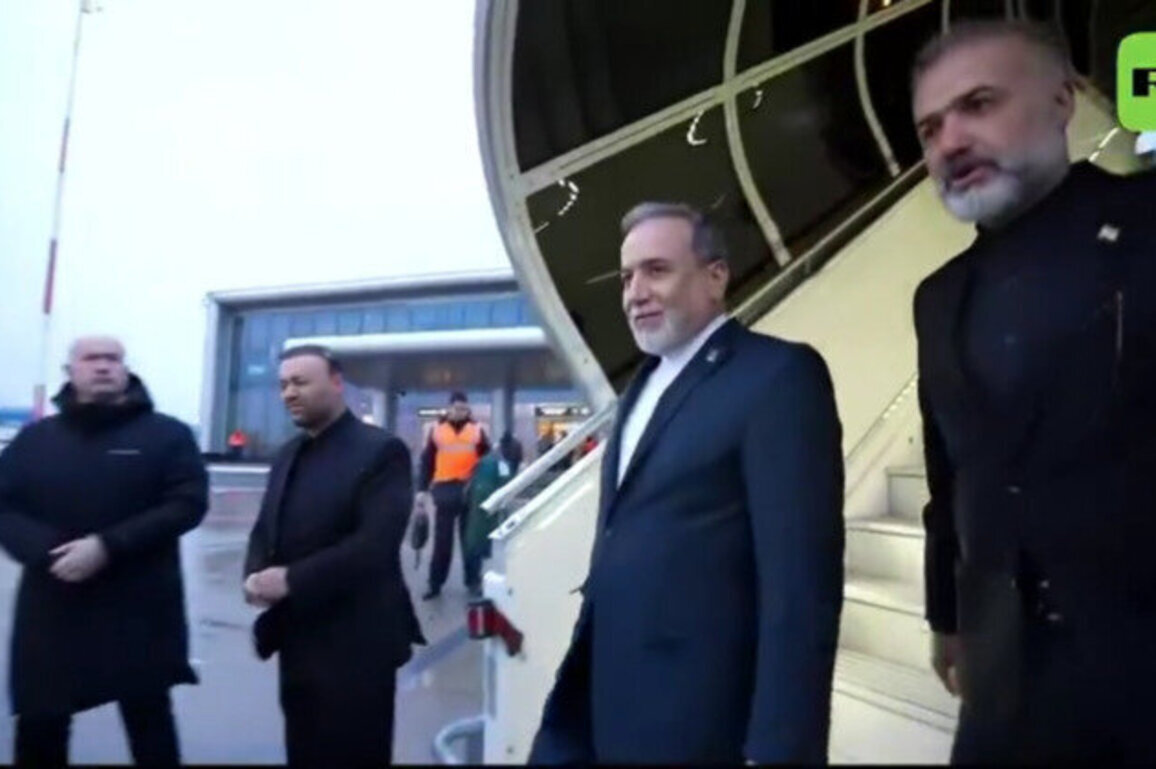 Top Iranian diplomat arrives in Russia 