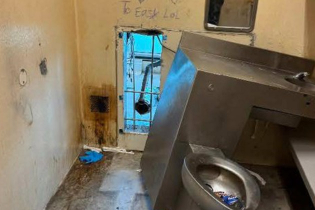 New Orleans jail employee arrested, accused of helping 10 inmates escape