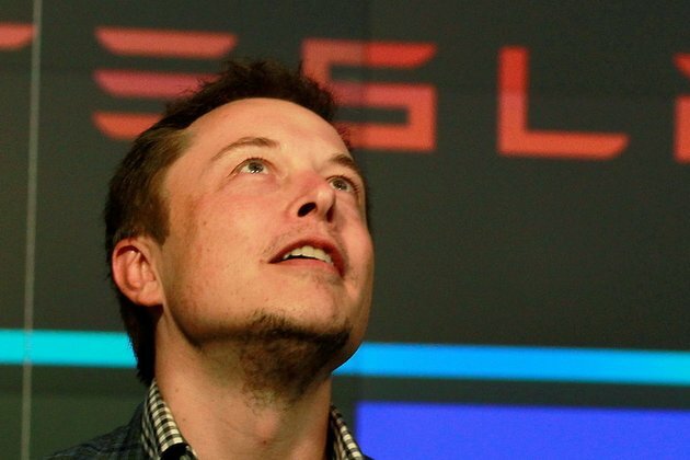 Musk keeps dumping Tesla shares
