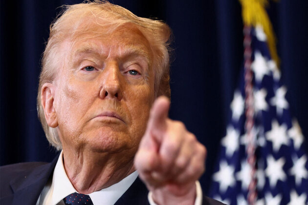 US will bomb the hell out of the shoreline: Trump on conflict with Iran