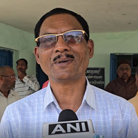 Madhya Pradesh: 60 people fall ill after consuming contaminated water from a well in Chhindwara.